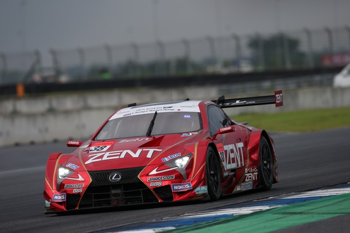 公式予選: 石浦宏明（ZENT CERUMO LC500）