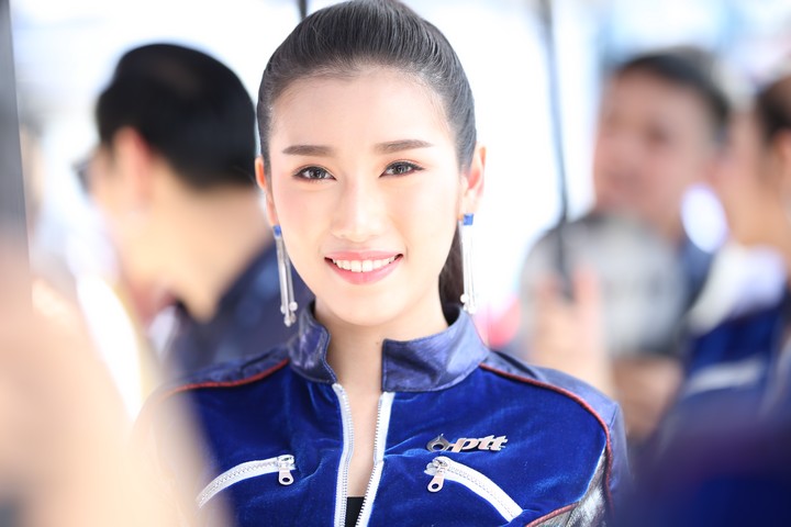 ピットウォーク: レースクイーン