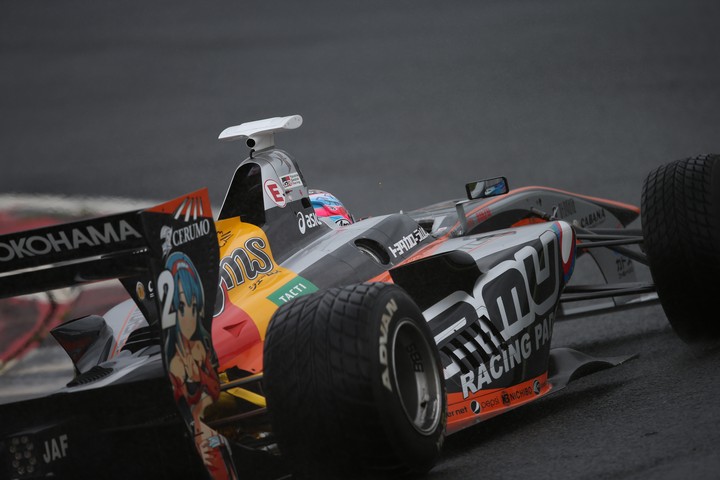 フリー走行: 国本雄資（JMS P.MU/CERUMO・INGING SF14）