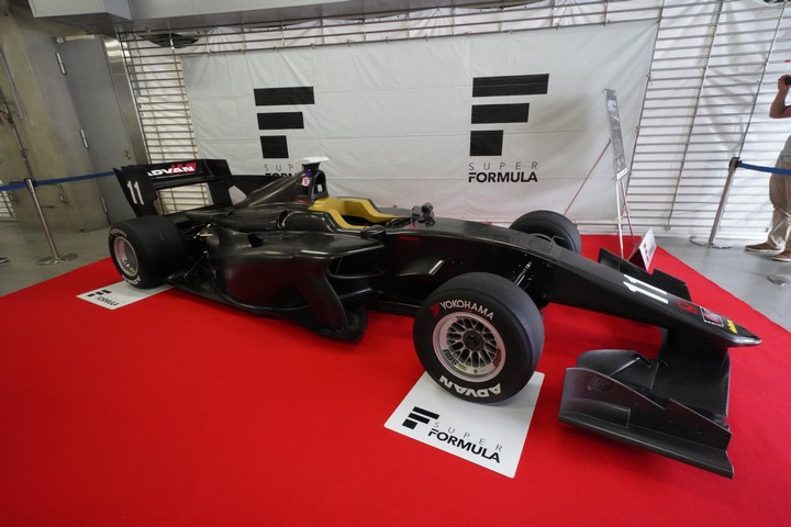 ピットウォーク: 来季から導入されるニューマシンSF19