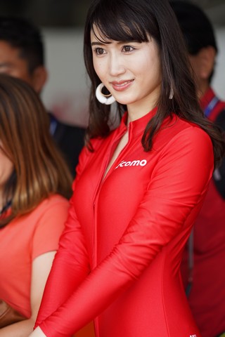 ピットウォーク: レースクイーン