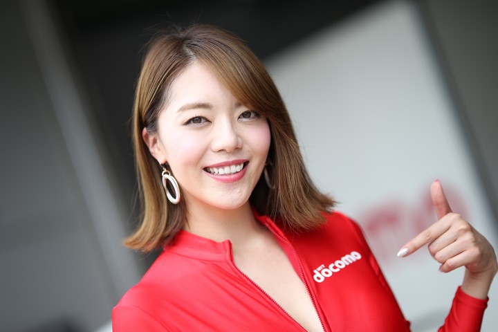 ピットウォーク: レースクイーン