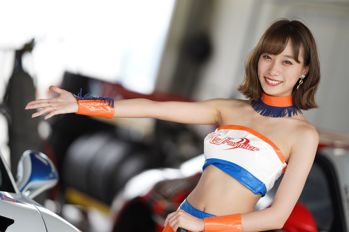 ピットウォーク: レースクイーン