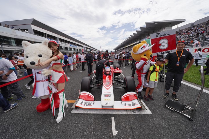 スタート進行: ニック・キャシディ（ORIENTALBIO KONDO SF14）