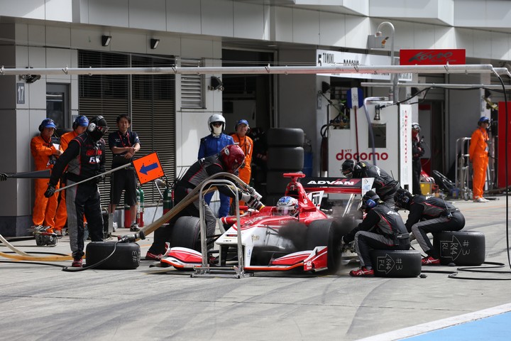 決勝レース: ニック・キャシディ（ORIENTALBIO KONDO SF14）