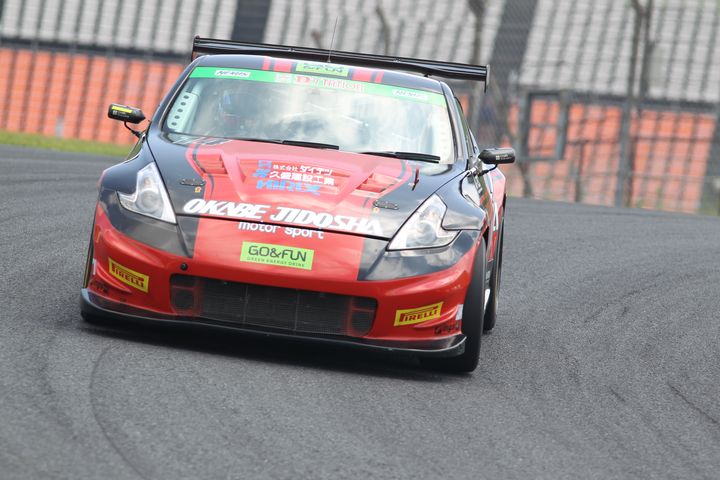 ST-3クラスポールポジションの甲野将哉／市森友明／大原学／山崎学組（岡部自動車MBFネットワークスT-MAN Z34）