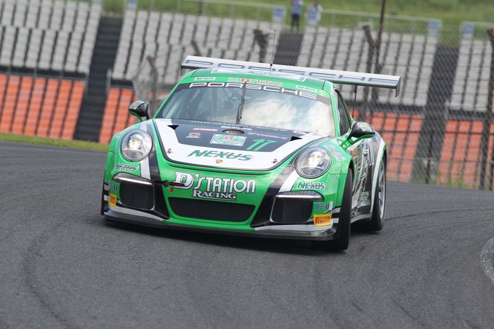 ST-1クラスポールポジションのJACK／影山正美／富田竜一郎組（Nissoku Porsche 991GT3 Cup）