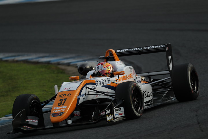 決勝2位は宮田莉朋（カローラ中京Kuo TOM'S F317）