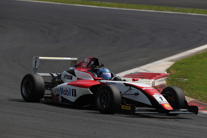 優勝は小高一斗（FTRSスカラシップF4）