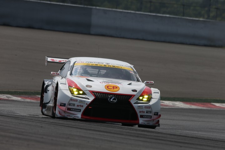 公開練習: ナタウッド・ジャルーンスルカワッタナ（arto RC F GT3）