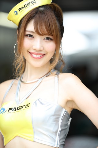 ピットウォーク: レースクイーン