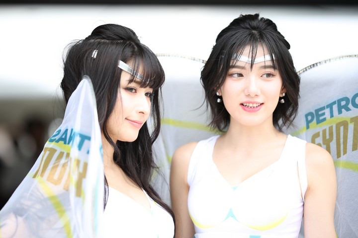 ピットウォーク: レースクイーン