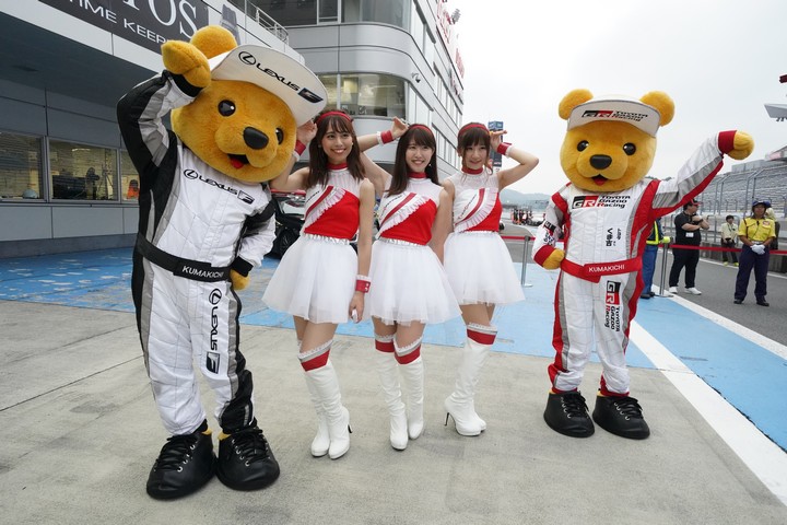 ピットウォーク: レースクイーン