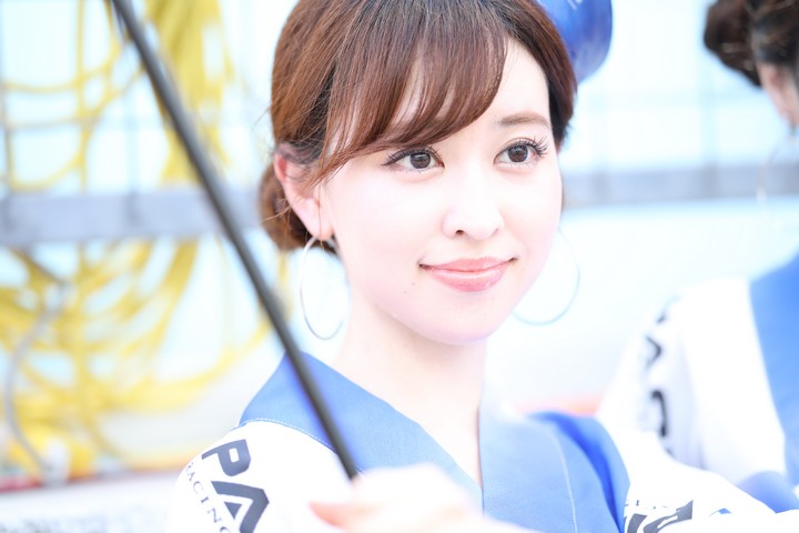 ピットウォーク: レースクイーン