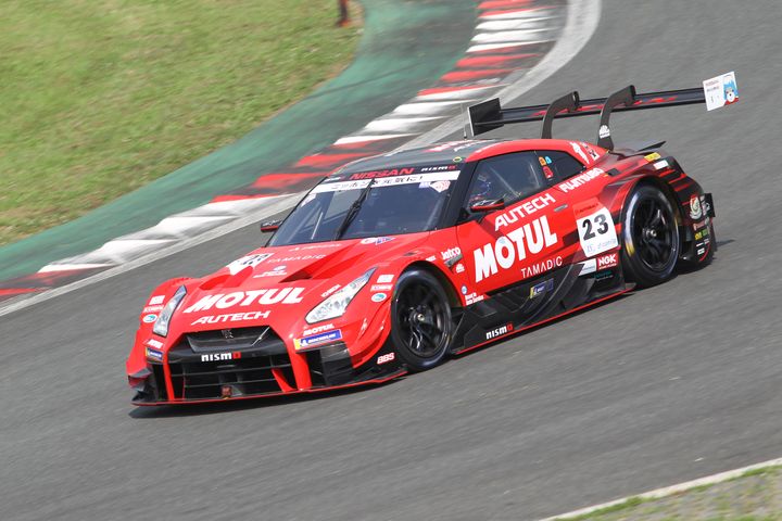 公式練習: GT500クラストップタイムは松田次生／ロニー・クインタレッリ組（MOTUL AUTECH GT-R）
