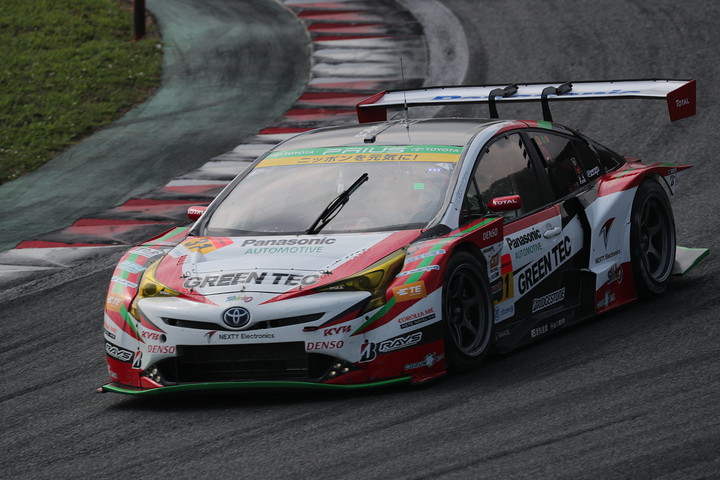 GT300クラス決勝3位は嵯峨宏紀／平手晃平組（TOYOTA PRIUS apr GT）