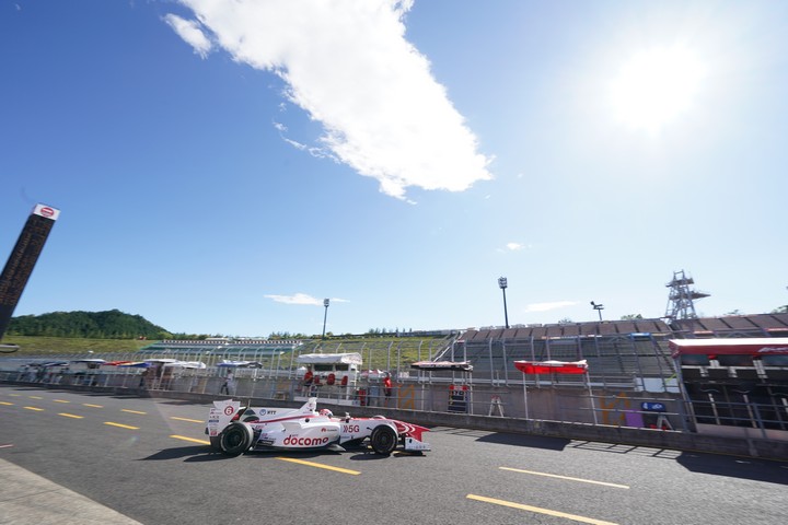 占有走行: 松下信治（DOCOMO DANDELION M6Y SF14）