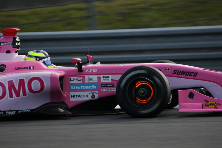 占有走行: トム・ディルマン（UOMO SUNOCO SF14）