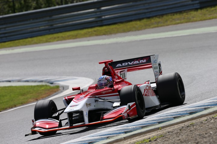 フリー走行1回目: ニック・キャシディ（ORIENTALBIO KONDO SF14）