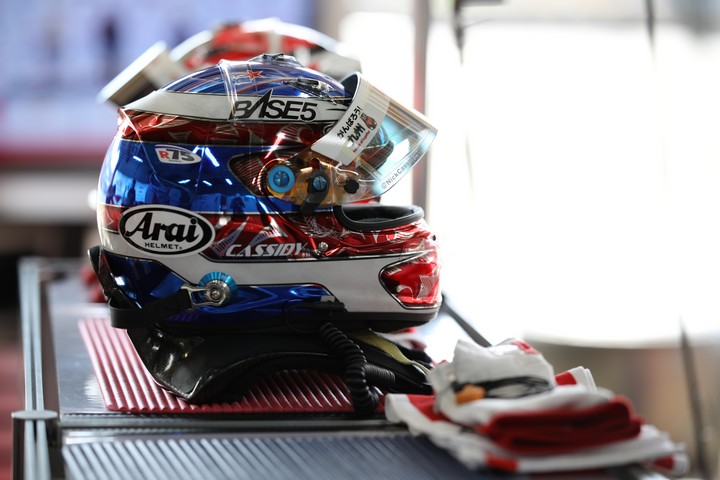 公式予選: ニック・キャシディ（KONDO RACING）のヘルメット