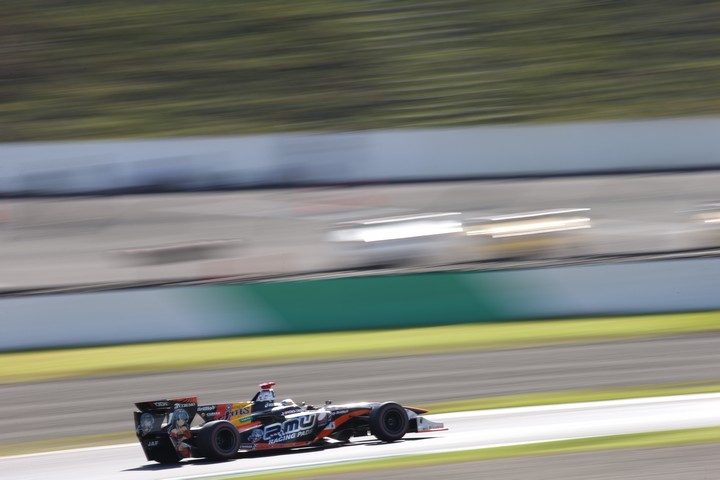 公式予選: 石浦宏明（JMS P.MU/CERUMO・INGING SF14）