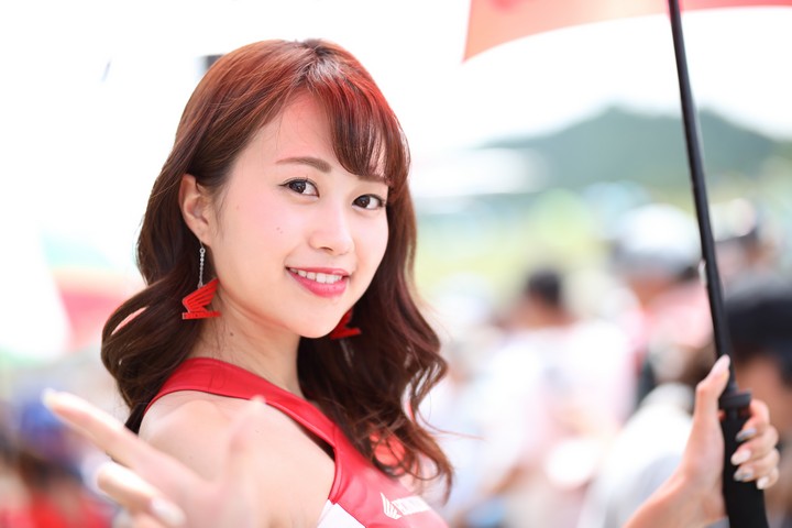 ピットウォーク: レースクイーン