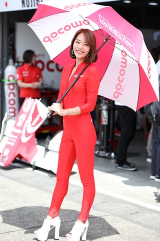 ピットウォーク: レースクイーン