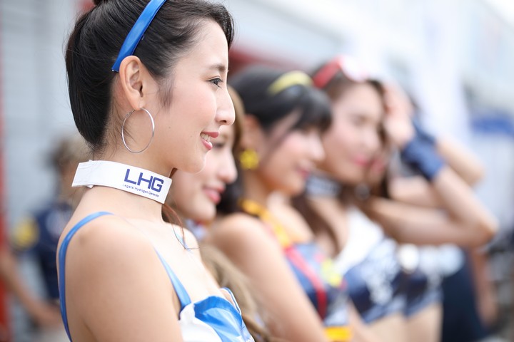 ピットウォーク: レースクイーン