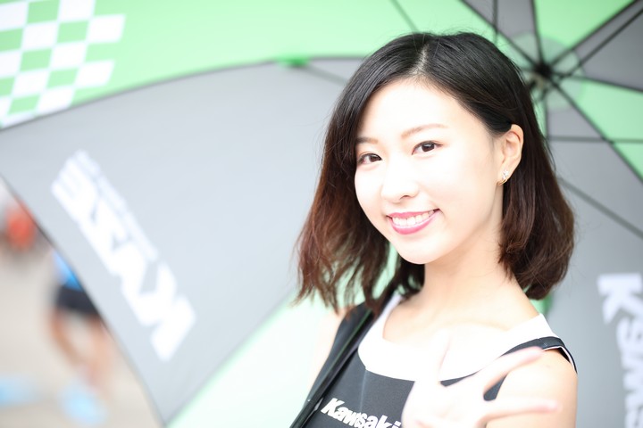 ピットウォーク: レースクイーン