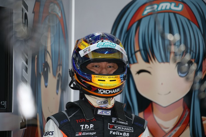 スタート進行: 石浦宏明（P.MU/CERUMO · INGING）