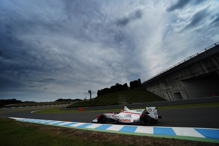 決勝レース: 松下信治（DOCOMO DANDELION M6Y SF14）