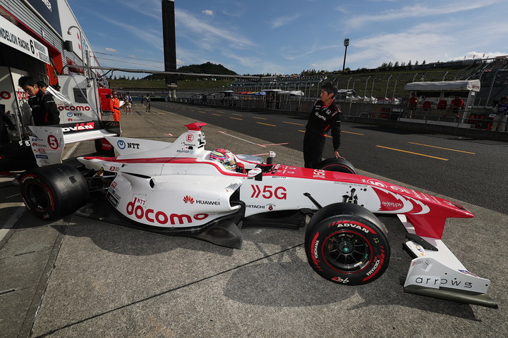 公式予選: 2位は野尻智紀（DOCOMO DANDELION M5S SF14）