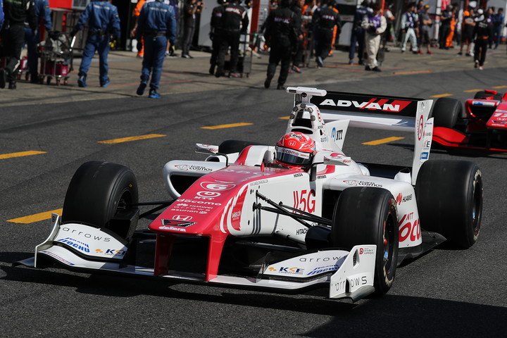 公式予選: 3位は松下信治（DOCOMO DANDELION M6Y SF14）