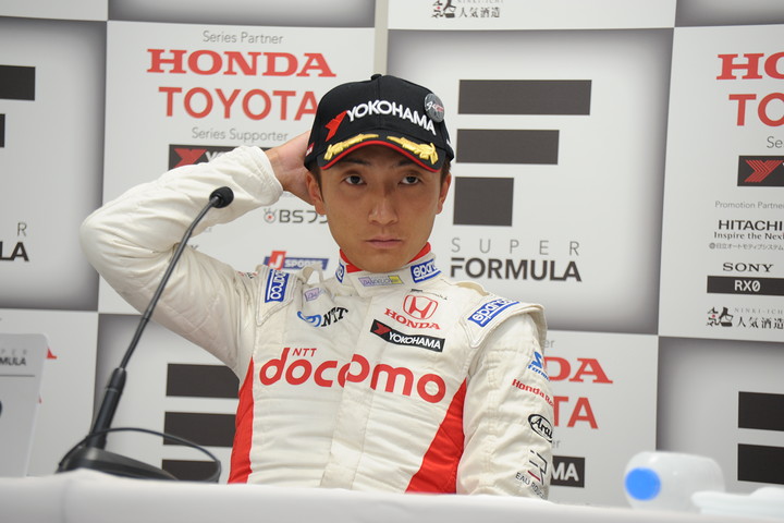 予選記者会見: 2位の野尻智紀（DOCOMO TEAM DANDELION RACING）