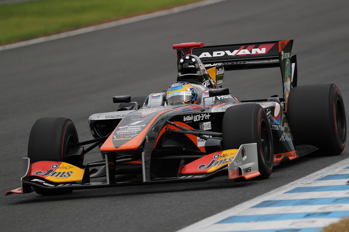 優勝は石浦宏明（JMS P.MU/CERUMO・INGING SF14）