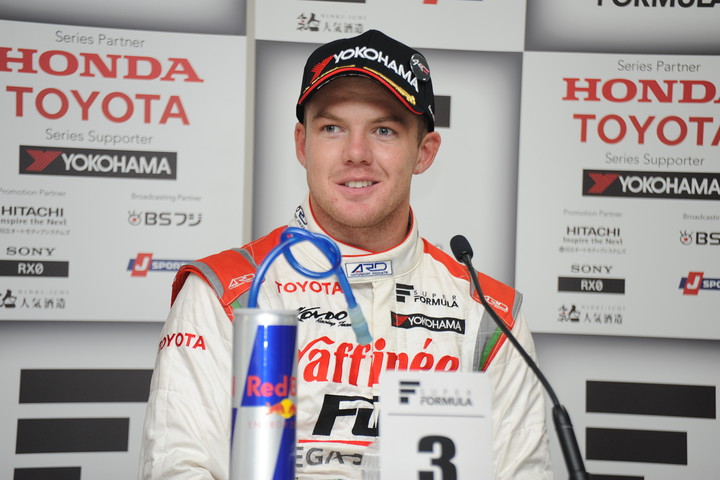 決勝記者会見: 3位のニック・キャシディ（KONDO RACING）