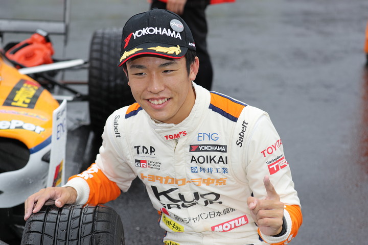 優勝した坪井翔（カローラ中京Kuo TEAM TOM'S）