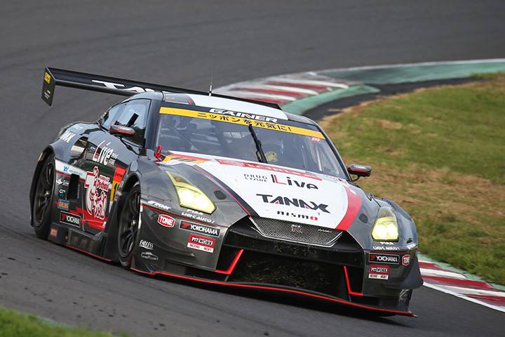 GT300クラス決勝2位は星野一樹／吉田広樹組（GAINER TANAX triple a GT-R）