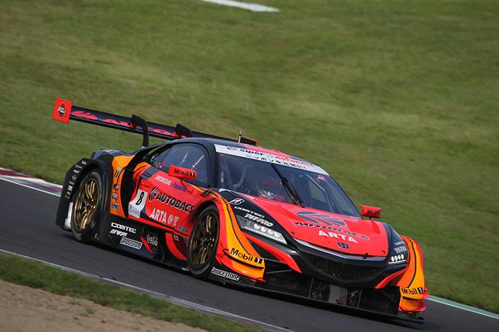 GT500クラス決勝2位は野尻智紀／伊沢拓也組（ARTA NSX-GT）