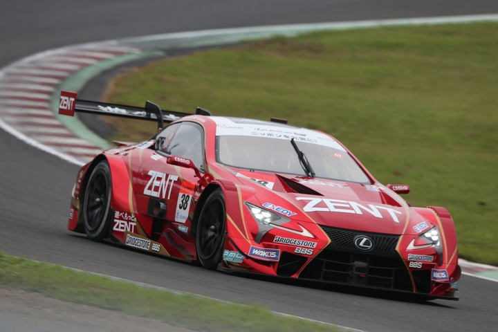 公式練習: 立川祐路（ZENT CERUMO LC500）