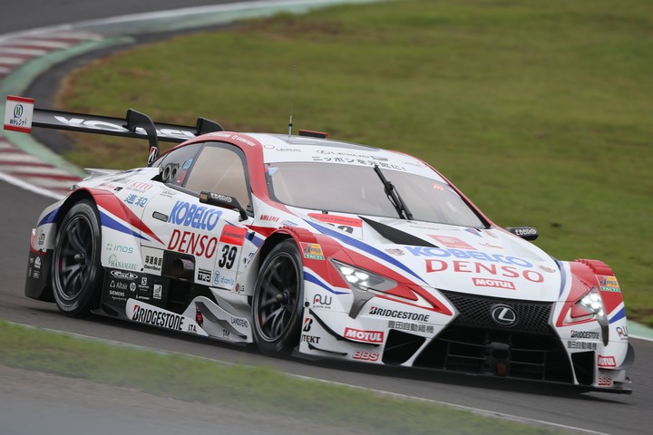 公式練習: ヘイッキ・コバライネン（DENSO KOBELCO SARD LC500）