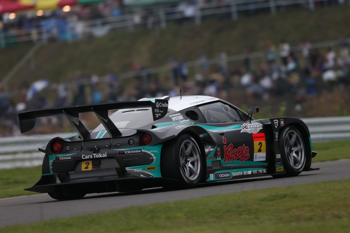 公式練習: 高橋一穂／加藤寛規組（シンティアム・アップル・ロータス）