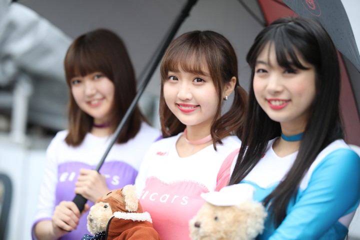 ピットウォーク: レースクイーン