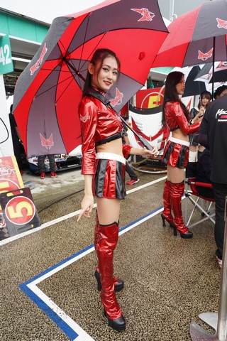 ピットウォーク: レースクイーン