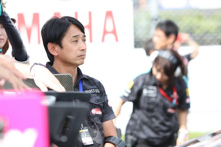 スタート進行: 片山右京監督（GOODSMILE RACING ＆ TeamUKYO）