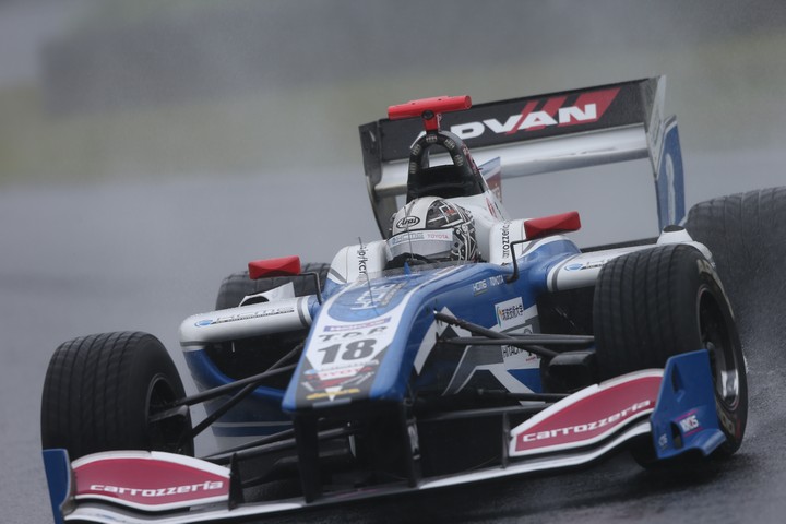 フリー走行1回目: 小林可夢偉（KCMG Elyse SF14）