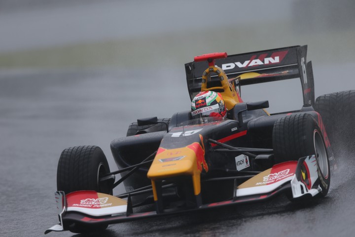 フリー走行1回目: 福住仁嶺（TEAM MUGEN SF14）