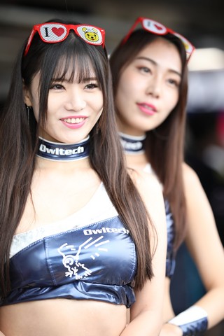 ピットウォーク: レースクイーン