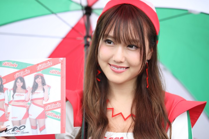 ピットウォーク: レースクイーン