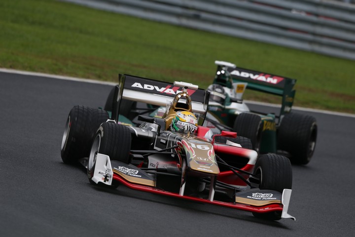 公式予選: 山本尚貴（TEAM MUGEN SF14）